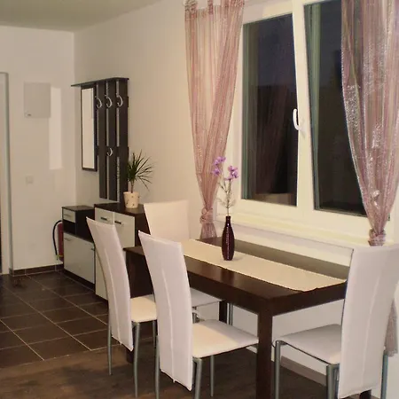 Apartment Za Humnama *